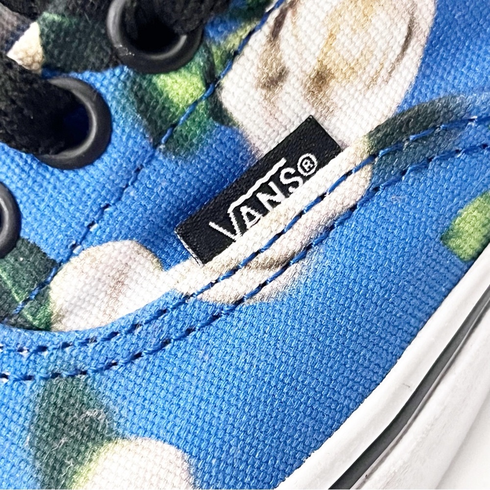 VANS ERA Blue White Rose Romantic Floral Lace Up Low Tow Shoes Women’s Size 7 - Picture 10 of 14